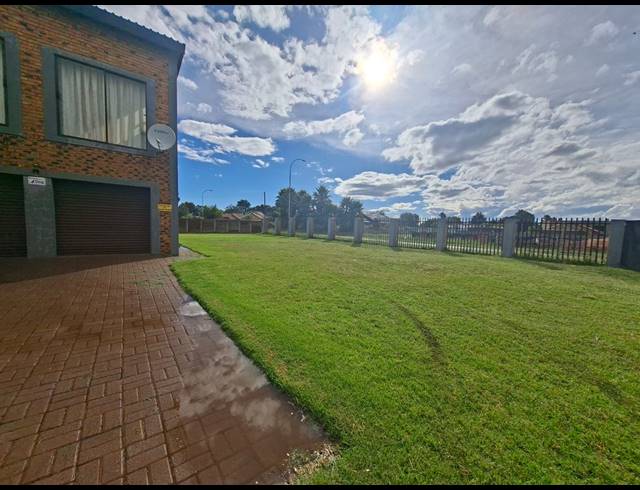 4 BEDROOM HOUSE FOR SALE IN RIVERSDALE